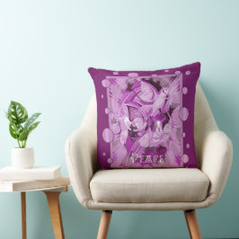 Cojín Decorativo Paloma con texto de paz celta en tonos de lila