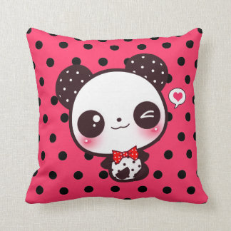 Cojín Decorativo Panda de Kawaii en lunares negros