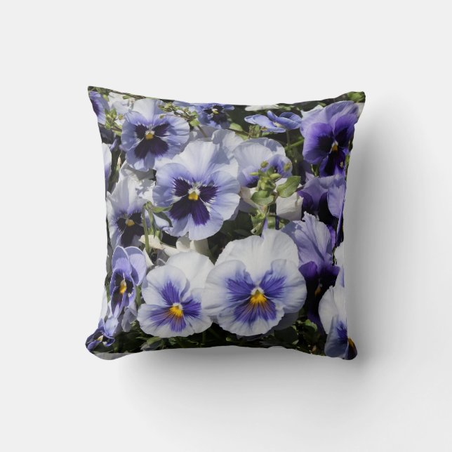 Cojín Decorativo Pansies morados de 16" x 16" (Anverso)