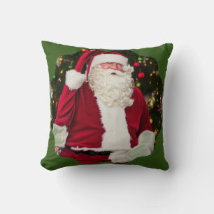 Cojín Decorativo Papá Noel vintage debajo del árbol.
