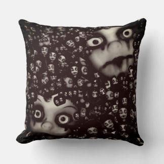 Cojín Decorativo papel pintado de muñecas gemelas del terror