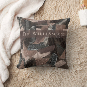 Cojín Decorativo Parcheado personalizado de cinta abstracta marrón 