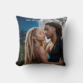 Cojín Decorativo Pareja a la luz de la luna - Arte digital romántic
