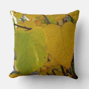 Cojín Decorativo Pareja de Redbud otoño deja fotografía de otoño