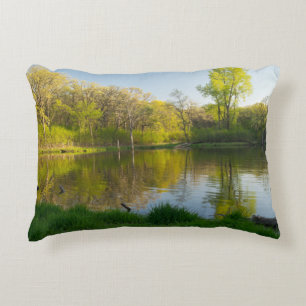 Cojín Decorativo Parque de los bosques frondosos y de estanques