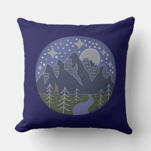 Cojín Decorativo Paseo de Bigfoot en una noche estrellada   Arte po