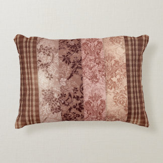 Cojín Decorativo Patchwork rústico de cuadros y damasco floral