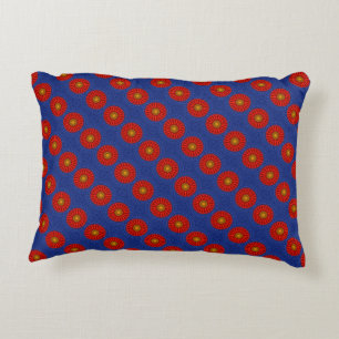 Cojín Decorativo Pato sobre azul con caleidoscopio rojo