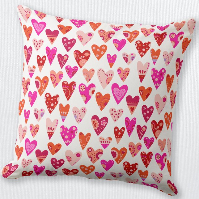 Cojín Decorativo Patrón cardíaco Rojo Rosa Moderno (Scandinavian heart pattern red pink and white throw pillow)