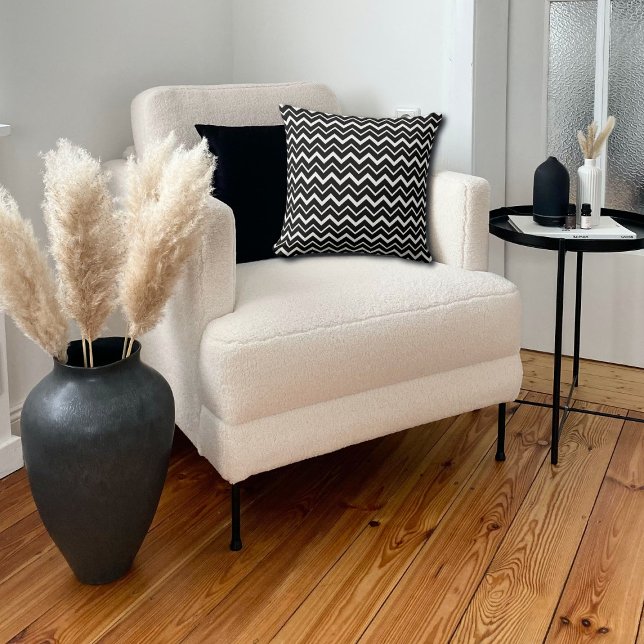 Cojín Decorativo patrón clásico de chevron negro y blanco (Subido por el creador)