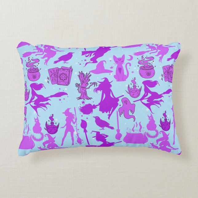 Cojín Decorativo Patrón de brujas voladoras.Purple L Blue BG (Anverso)