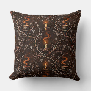 Cojín Decorativo Patrón de Café y Velas de Invierno Dark Academia