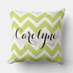 Cojín Decorativo Patrón de cheurón verde primavera personalizado