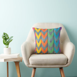 Cojín Decorativo Patrón de Chevron sobre textura de madera de Shirl