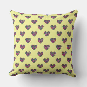 COJÍN DECORATIVO PATRÓN DE CORAZÓN