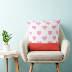 Cojín Decorativo Patrón de Corazones Rosas Minimalista y Borde Rojo