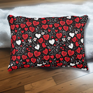 Cojín Decorativo Patrón de Corazones y Flores Rojas, Negras y Blanc