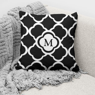 Cojín Decorativo Patrón de cuatro hojas en blanco y negro con monog