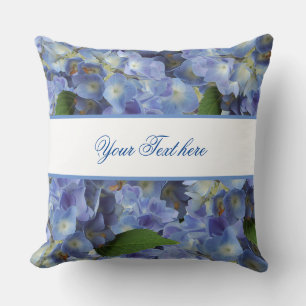 Cojín Decorativo patrón de flores en azul