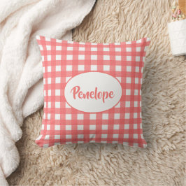 Cojín Decorativo Patrón de Gingham de color rosa coral con nombre