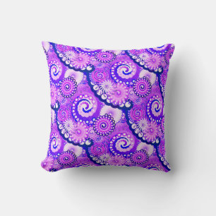 Cojín Decorativo Patrón de giro fractal, tonos púrpura