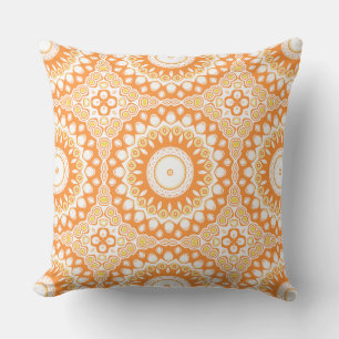 Cojín Decorativo Patrón de Mandala radiante naranja y amarillo