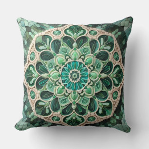 Cojín Decorativo Patrón de Mandala verde: armonía de la naturaleza