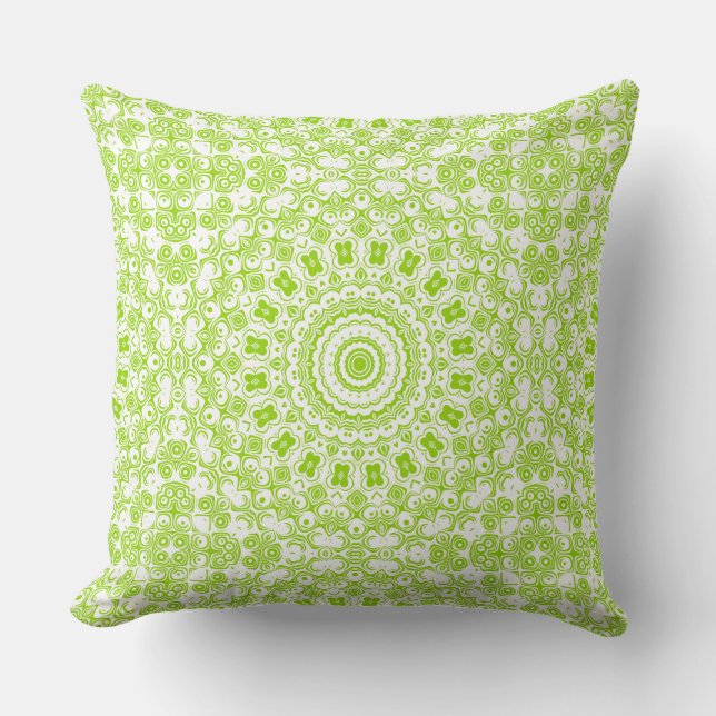 Cojín Decorativo Patrón de Mandala Verde Chartreuse (Anverso)