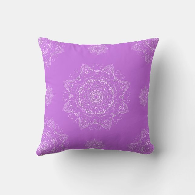 Cojín Decorativo Patrón de medallas de Lavender Mandala (Reverso)