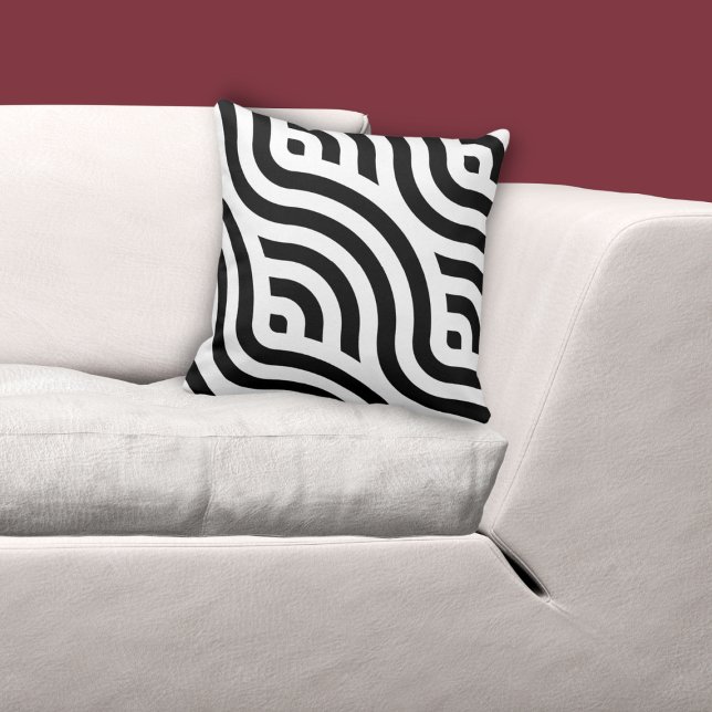 Cojín Decorativo Patrón de onda blanca étnica negro (Regular White Wave Pattern Black Throw Pillow, custom color possible)