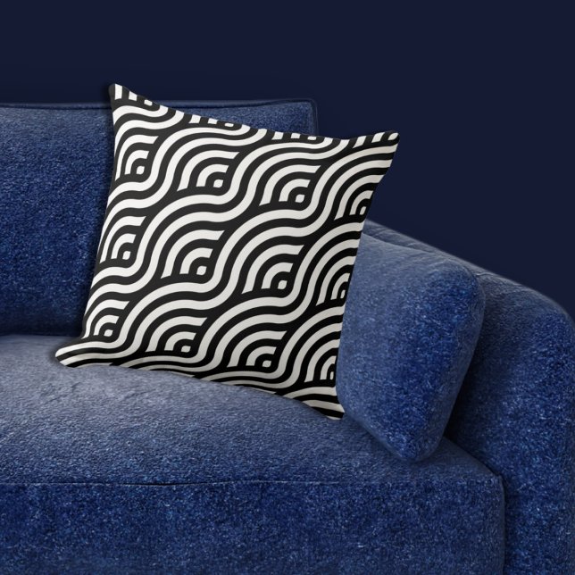 Cojín Decorativo Patrón de onda blanca étnica negro (Ethnic White Wave Pattern Black Throw Pillow)