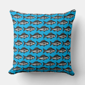 Cojín Decorativo Patrón de peces - Blanco y negro en azul cielo