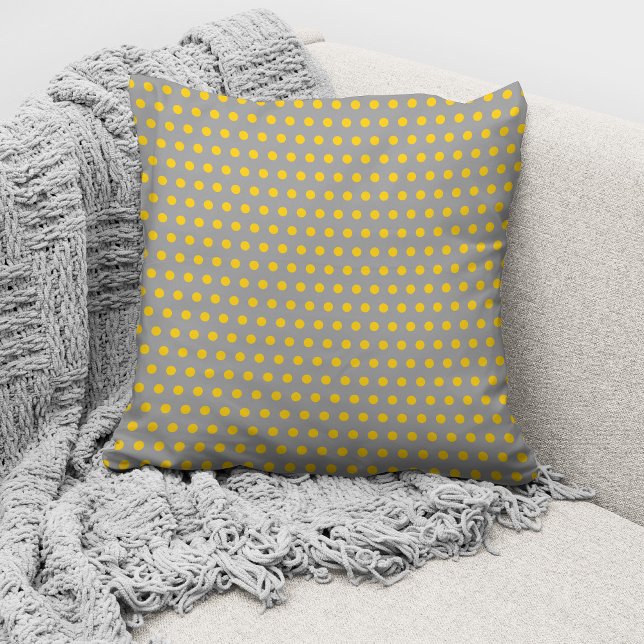 Cojín Decorativo Patrón de puntos de polka amarillo pálido (Subido por el creador)