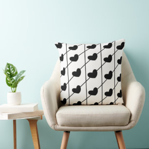 Cojín Decorativo Patrón de rayas negro y blanco con corazones negro
