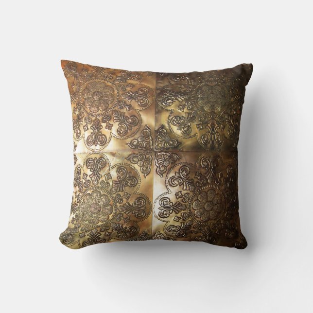 Cojín Decorativo Patrón dorado (Anverso)