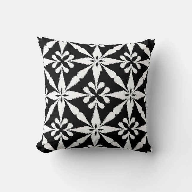Cojín Decorativo Patrón Estrella Ikat - Blanco y negro (Anverso)