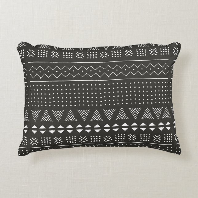 Cojín Decorativo Patrón étnico tribal blanco y negro con geométrica (Anverso)