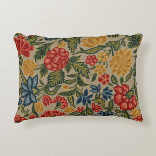 Cojín Decorativo Patrón Floral de Crewel Rojo y Dorado Vintage