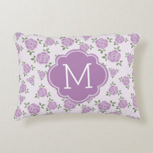 Cojín Decorativo Patrón floral de lavanda monogramado