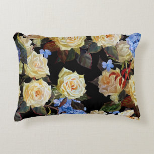 Cojín Decorativo Patrón floral moderno, rosas blancas, hidrangea az