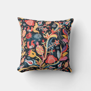 Cojín Decorativo patrón floral ornamental con pájaros en una cuba