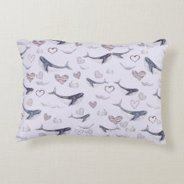 Cojín Decorativo Patrón infantil con ballenas, nubes y corazones bo