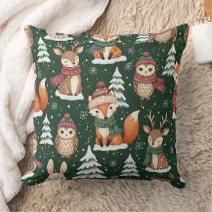 Cojín Decorativo Patrón Navideño de Animales del Bosque Verde Adora