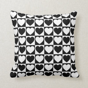 Cojín Decorativo Patrón negro y blanco controlado con corazones