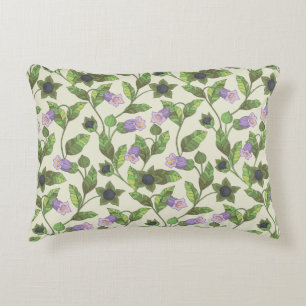Cojín Decorativo Patrón sin foco con flores de belladona. A bush w