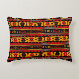 Cojín Decorativo Patrón tribal de oro negro rojo de diseño del suro