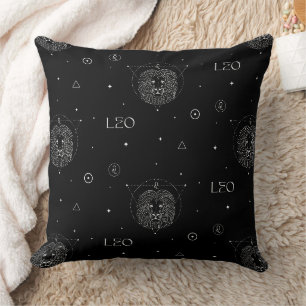 Cojín Decorativo Patrón Zodiaco de Leo en Blanco y Negro