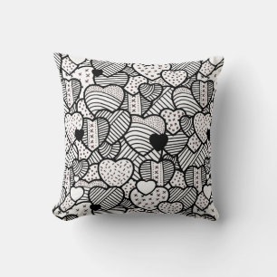 Cojín Decorativo Patrones de corazones blancos negros pequeños
