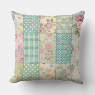 COJÍN DECORATIVO PATRONES DE PATCHWORK COLORIDOS CON DÍAS BLANCOS
