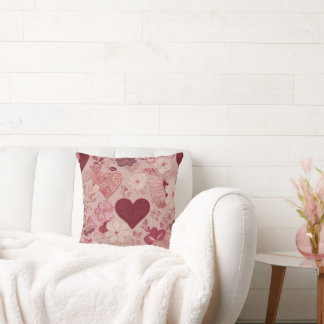 Cojín Decorativo Patrones Florales y Corazones Bordados Románticos
